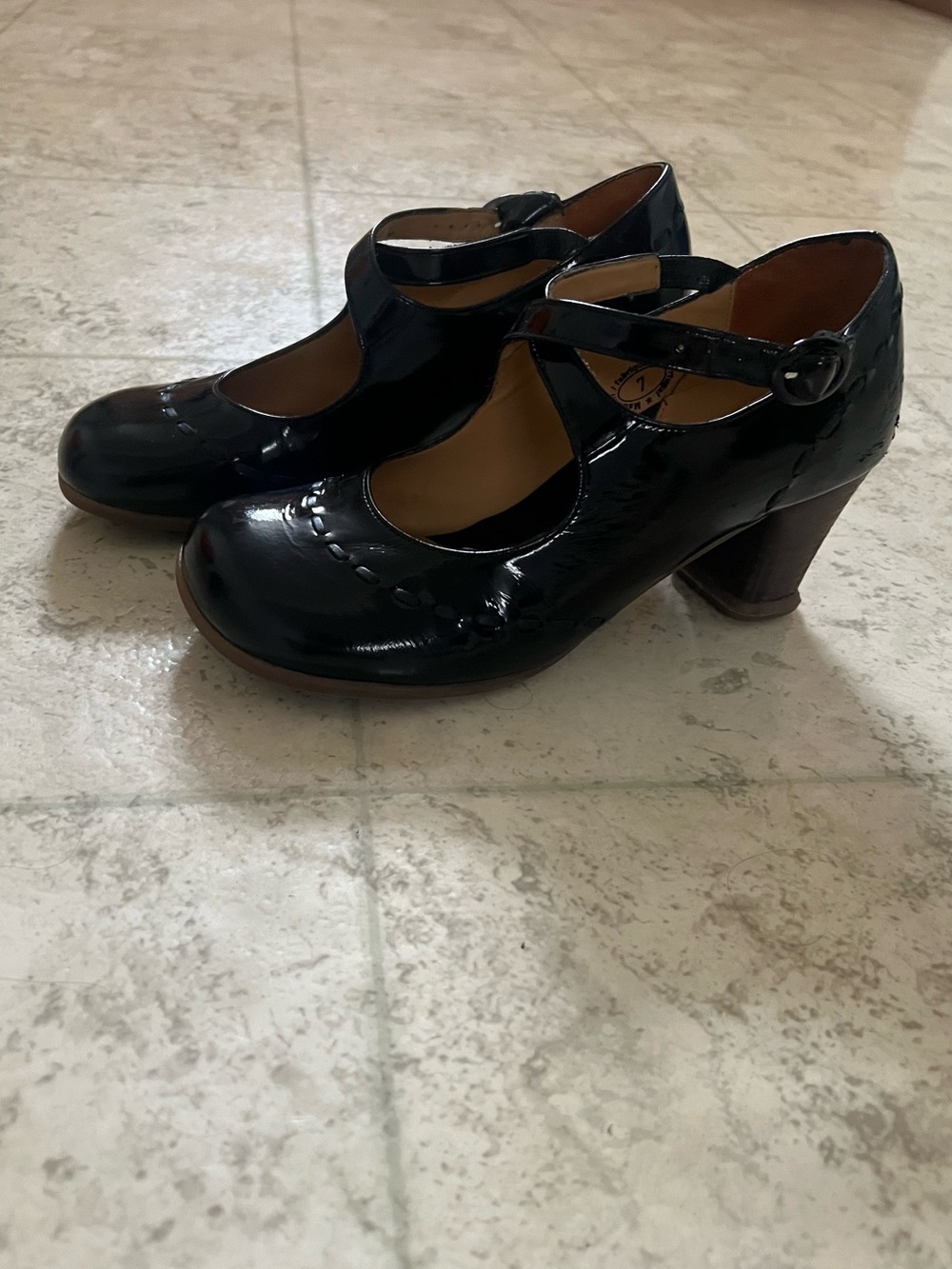 John Fluevog Operetta Mary Jane Patent Leather Shoe with Wooden Heel - size 7